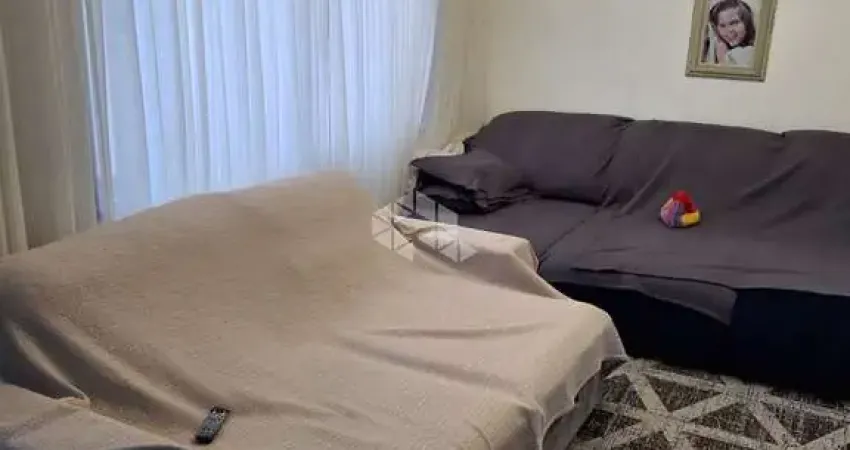 Apartamento semimobiliado  de 3 dormitórios 1 suíte com 144,4 m2 no Bairro de Lourdes e Caxias do Sul
