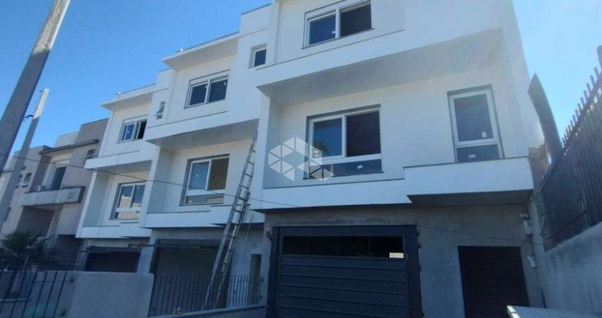 SOBRADOS!!!  3 dormitórios 2 vagas. Bairro Jardim América em Caxias do Sul