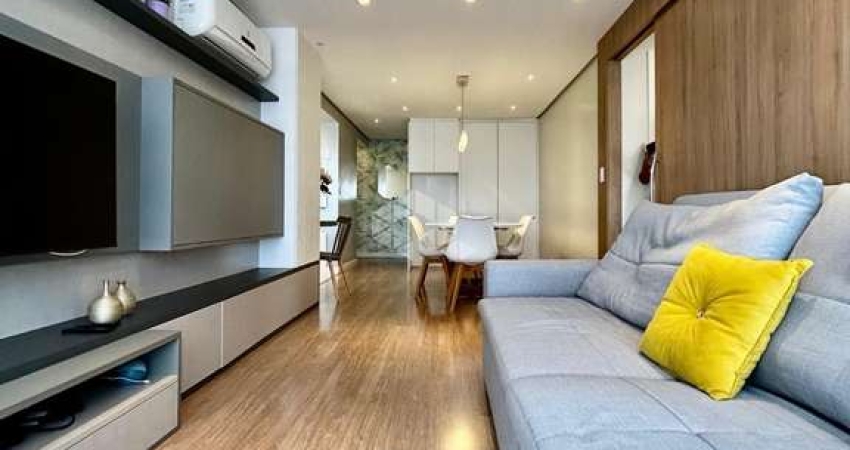 Apartamento com 02 dormitórios no bairro Sanvitto em Caxias do Sul