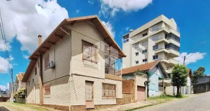 Casa com 3 quartos à venda na Rua José Eberle, 958, Pio X, Caxias do Sul