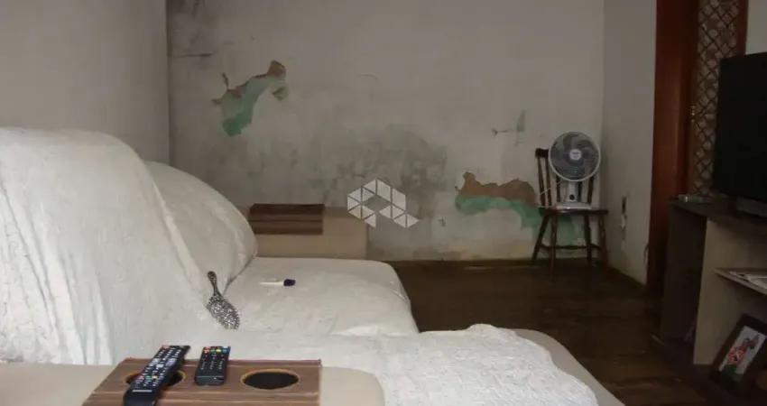 Ampla casa 03 dormitórios com 04 vagas garagem no bairro santa maria goretti em porto alegre