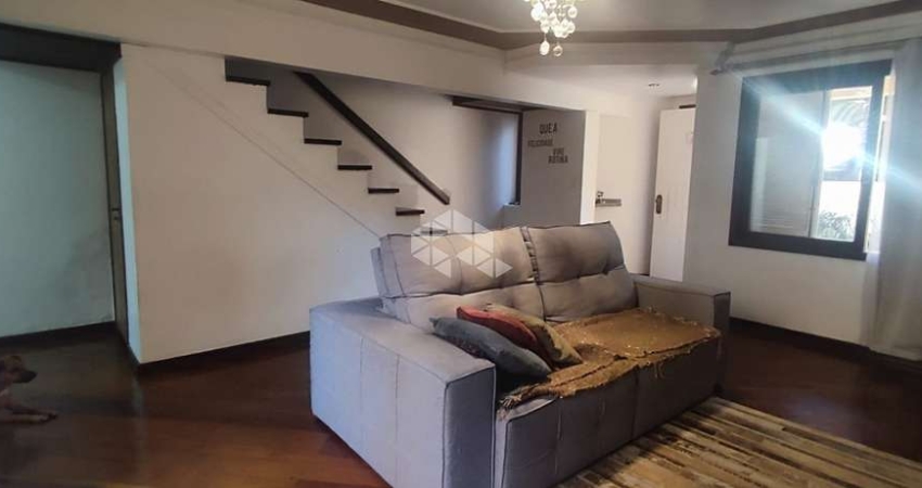 casa com tres dormitórios no bairro chácara das pedras.