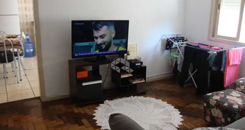 Bom apartamento três dormitórios 79m² privativos posição solar norte e portaria