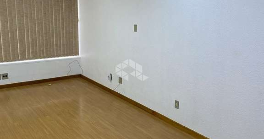 Sala comercial à venda na Rua Vigário José Inácio, 399, Centro Histórico, Porto Alegre