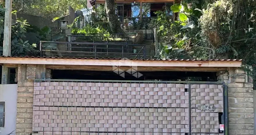Casa 2 suites 02 garagens 130m2 para vender R$ 390.000,00