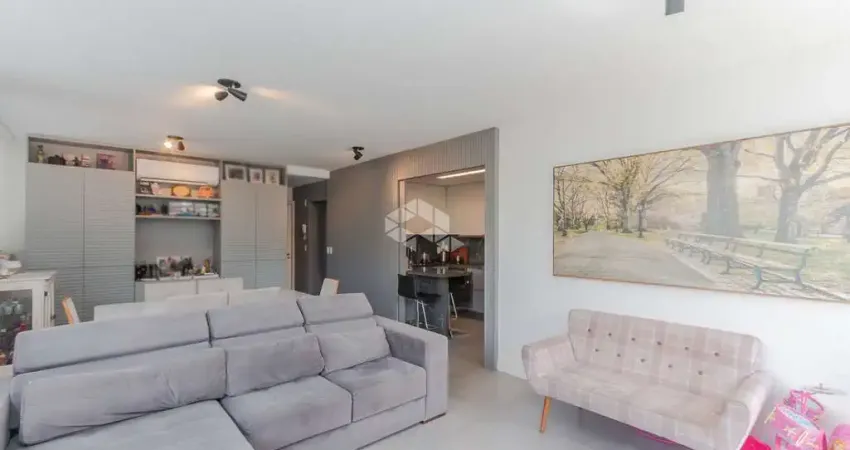 Apartamento à venda 2 quartos, 3 vagas de garagem, no bairro Auxiliadora, em Porto Alegre.