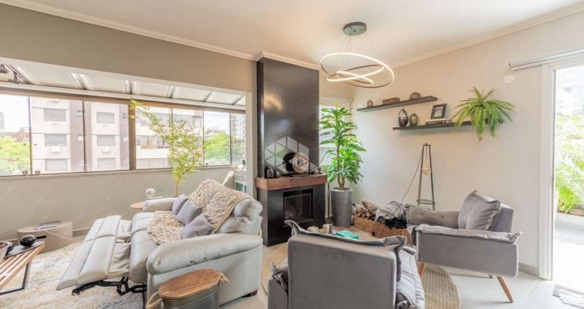 Cobertura exclusiva com piscina privativa e estilo contemporâneo