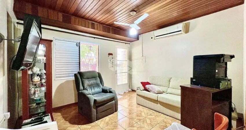 Casa com 5 quartos à venda na Rua Guilherme Klippel, 39, Passo da Areia, Porto Alegre