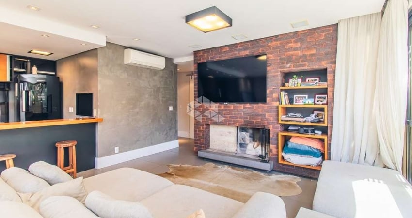 Apartamento Garden com 121m² e 2 dormitórios no bairro Mont Serrat em Porto Alegre