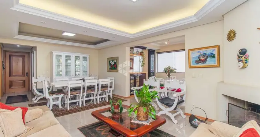 Apartamento à venda de 151m² e 4 dormitórios, 3 vagas, no bairro Bela Vista