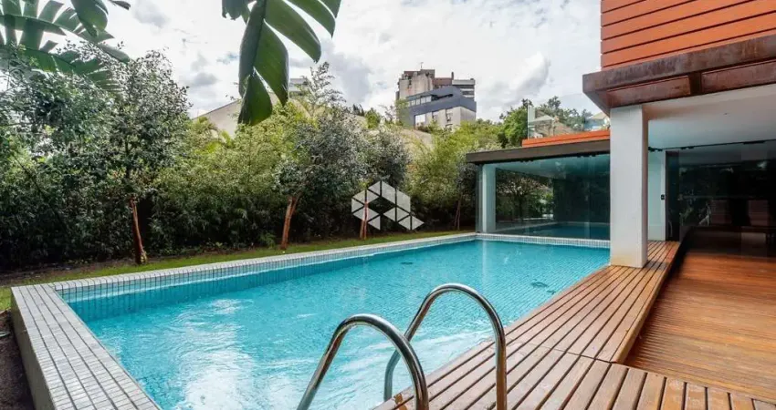 Apartamento de 2 dormitórios sendo 2 suítes no bairro Petrópolis