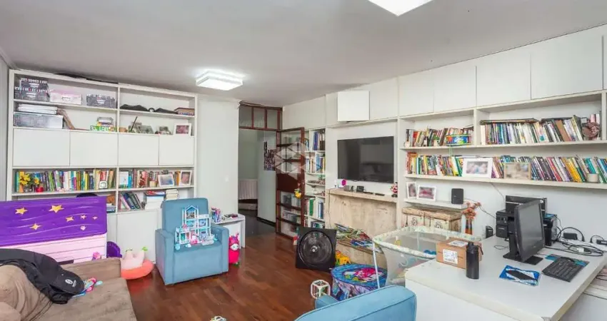 Casa com 3 quartos à venda na Rua Mariz e Barros, 219, Petrópolis, Porto Alegre