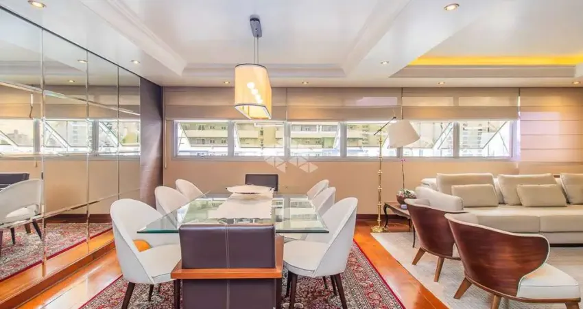 Amplo apartamento de 138m2, andar alto e completamente mobiliado!