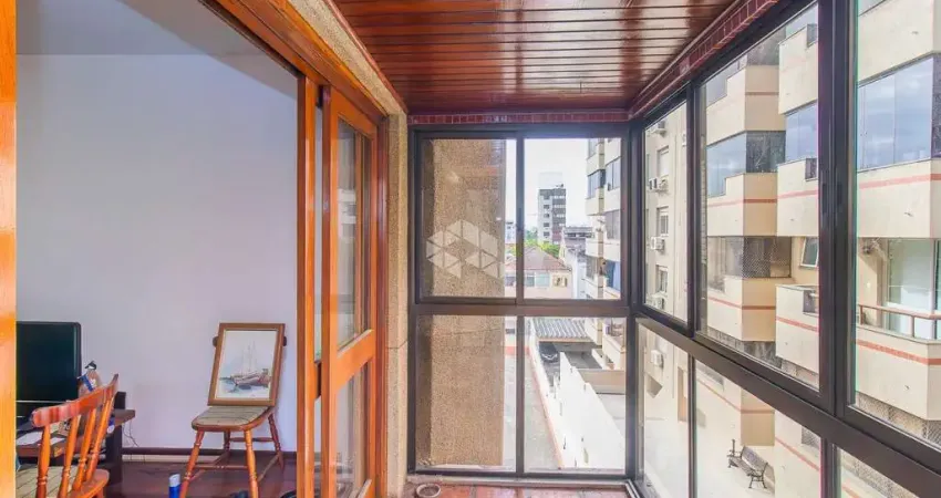 Apartamento amplo sendo 3 dormitórios e 2 vagas de garagem!