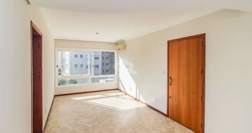 Apartamento á venda com 2 dormitórios e 1 vaga coberta no bairro Auxiliadora