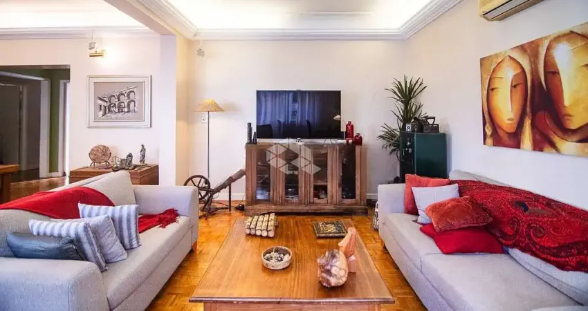 Apartamento, 3 dormitórios, suíte, sacada, churrasqueira, bairro Bom Fim.