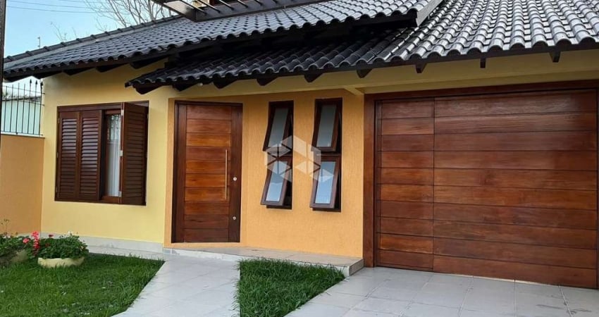 Casa com 3 Quartos à Venda no Bairro Santa Rosa de Lima em Porto Alegre