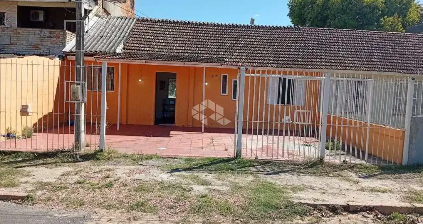 Casa ampla 4 dormitórios com pátio e garagem dupla no jardim carvalho - porto alegre