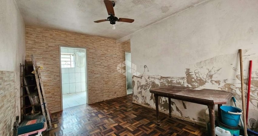 Amplo apartamento 3 dormitórios, com vaga escriturada, Humaitá, Porto Alegre