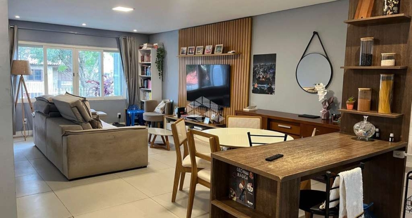 casa com 02 quartos e 02 vagas -Bairro Camaquã -Porto Alegre
