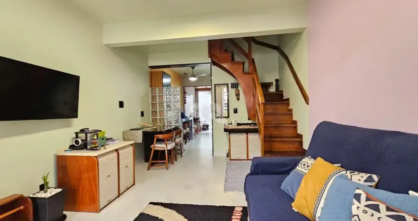Casa em condomínio fechado, 2 dormitórios, 1 vaga, Humaitá, Porto Alegre