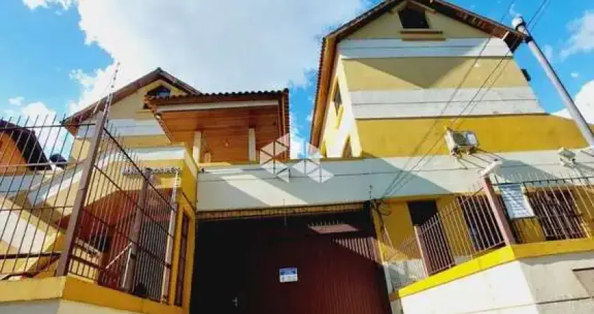 Casa em condominio com 03 quartos -02 vagas -bairo santa tereza