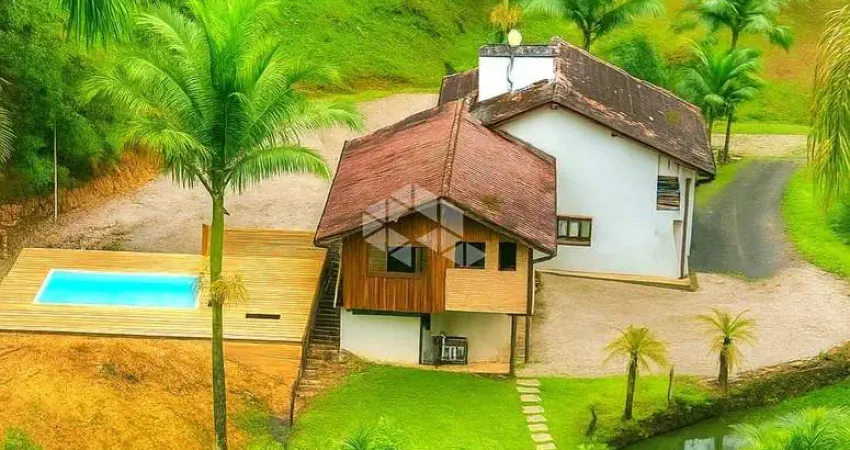 Chácara / sítio com 3 quartos à venda na Maria Olinda Hinckel Vieira, 1, Centro, Águas Mornas