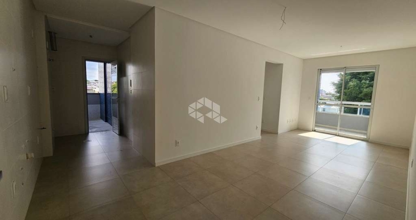 Apartamento 3 dormitórios em Capoeiras, Florianópolis-SC