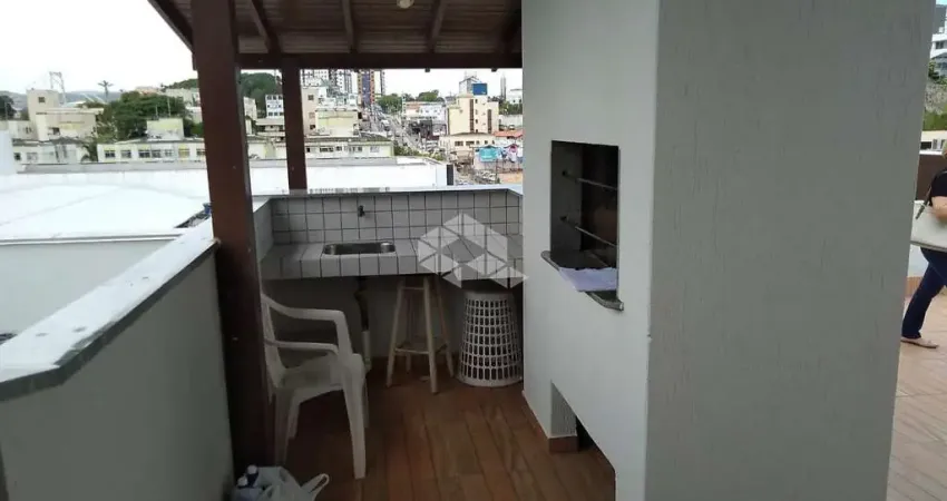 Apartamento com 3 quartos - Santa Catarina