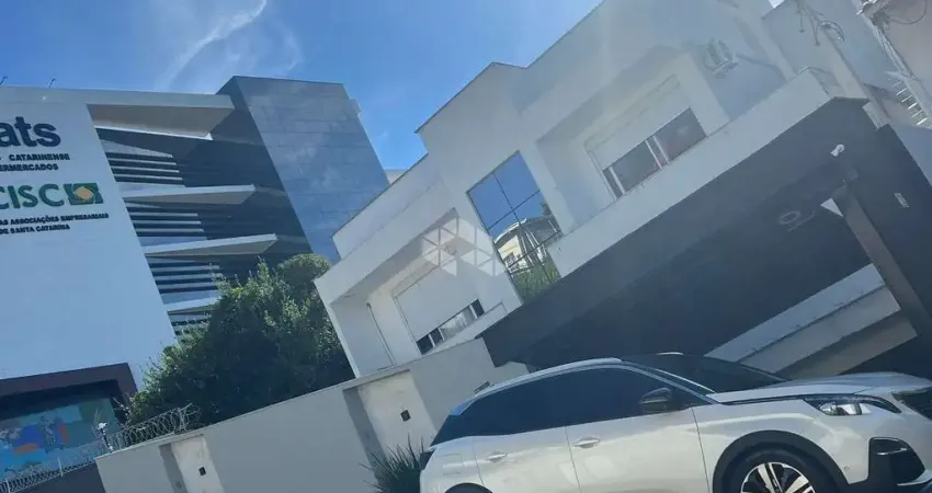 Casa com 3 quartos à venda na Rua Visconde de Cairú, 411, Estreito, Florianópolis