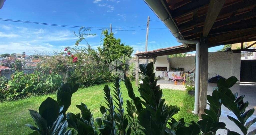 Casa com 172 m² de área 4 domitorios (sendo 02 suites)  Jardim Atlântico - Florianopolis -SC
