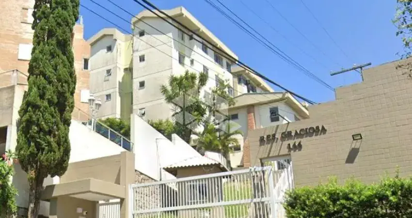 Apartamento à venda em Coqueiros - Localização Privilegiada!