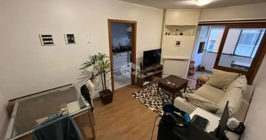 Apartamento de 86m² com vaga de estacionamento no bairro Petrópolis