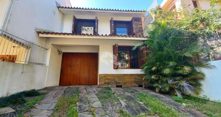 Casa com 3 quartos à venda na Rua Coronel Feijó, 842, São João, Porto Alegre