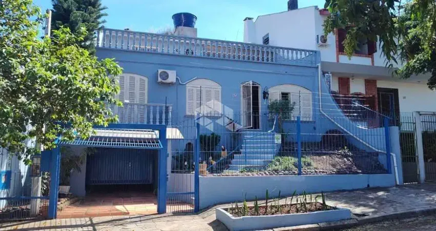 Casa para vender com 4 quartos, 1 suíte, 3 banheiros e pátio | vila ipiranga, porto alegre