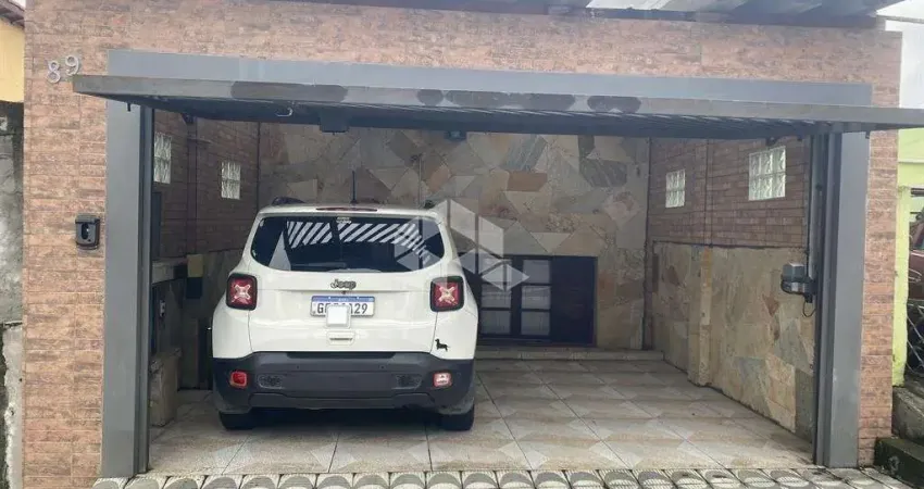 Sobrado  a venda a Vila América com 3 dormitórios e uma suíte