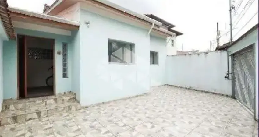Casa térrea venda na Vila Romero com 03 dormitórios e 03 vagas.