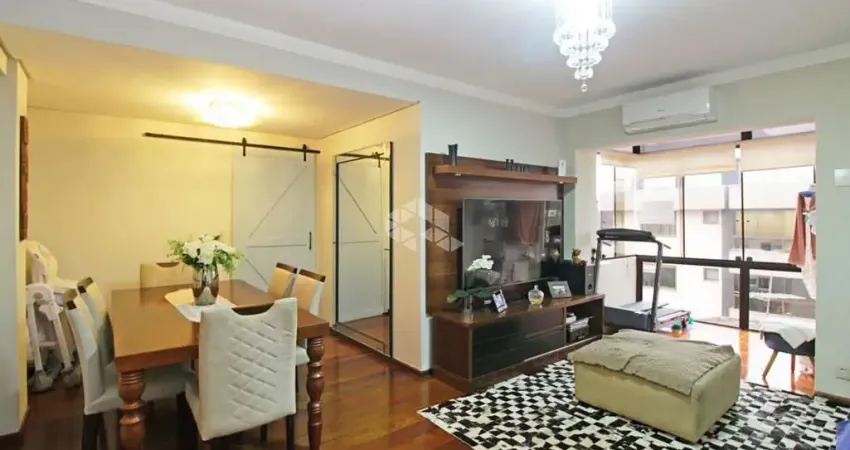 Vende apartamento 3 dormitorios e 1 vaga próximo ao Iguatemi