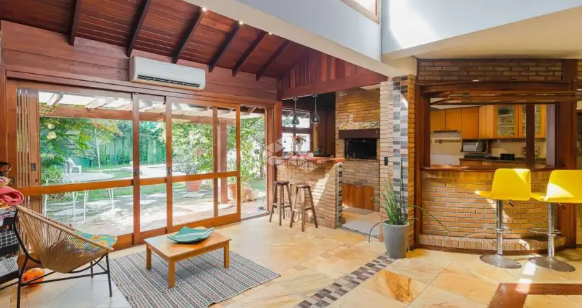 Casa com 4 quartos à venda na Rua Conde da Figueira, 553, Vila Jardim, Porto Alegre