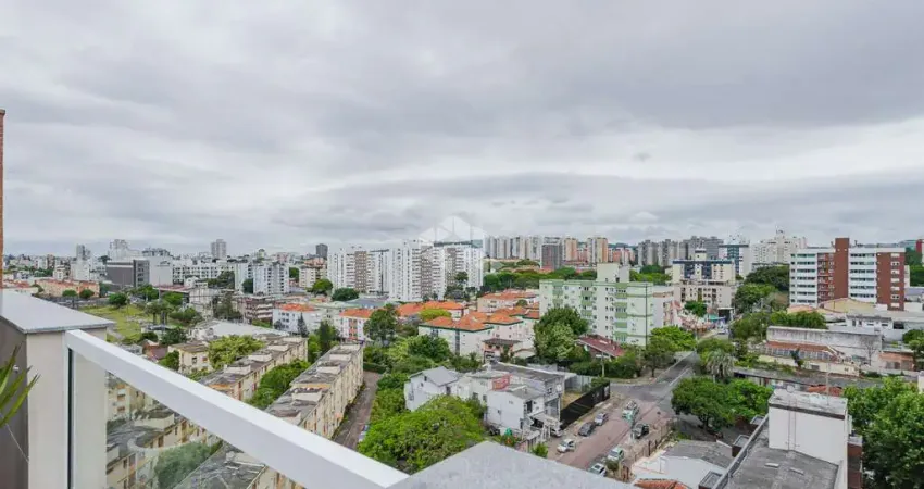 Apartamento com 3 quartos à venda na Rua Roque Calage, 247, Passo da Areia, Porto Alegre