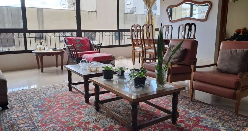 Apartamento á venda no Mont Serrat