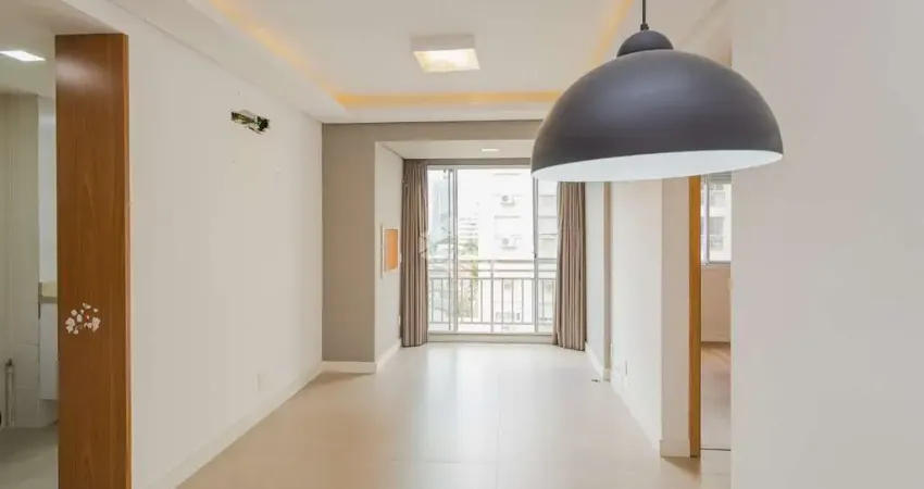 Apartamento com 62m², 2 quartos, 1 suíte, 1 vaga, no bairro Passo da Areia em Porto Alegre