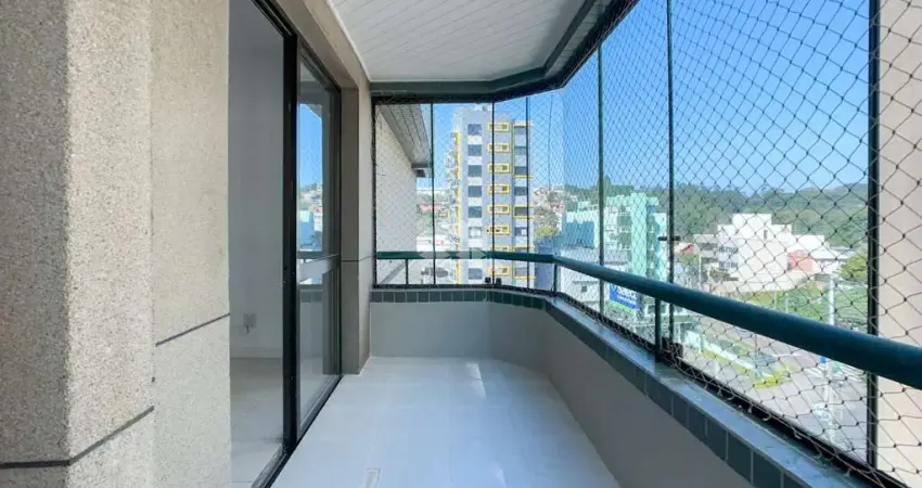Cobertura com 174 m², 2 dormitórios com quarto auxiliar, 2 vagas separadas