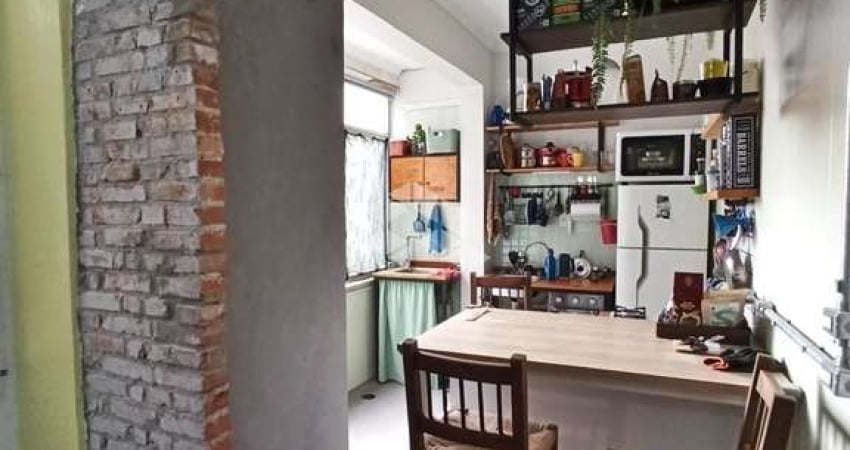 Apartamento dois dormitórios na Cidade Baixa