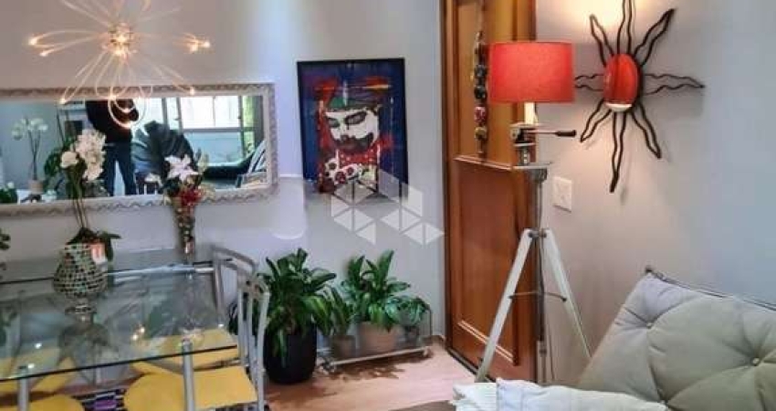 Apartamento 2 dorm. 1 vaga, churrasq.elevador, total infra estrutura de lazer e segurança