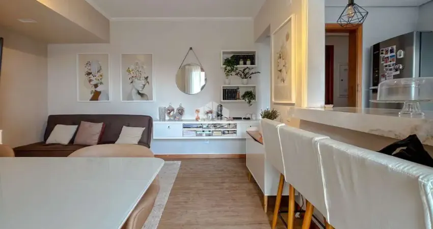 Apartamento flat , 1 dorm., duas sacadas com vista para o por doi sol, infra total de serviço de hotel.