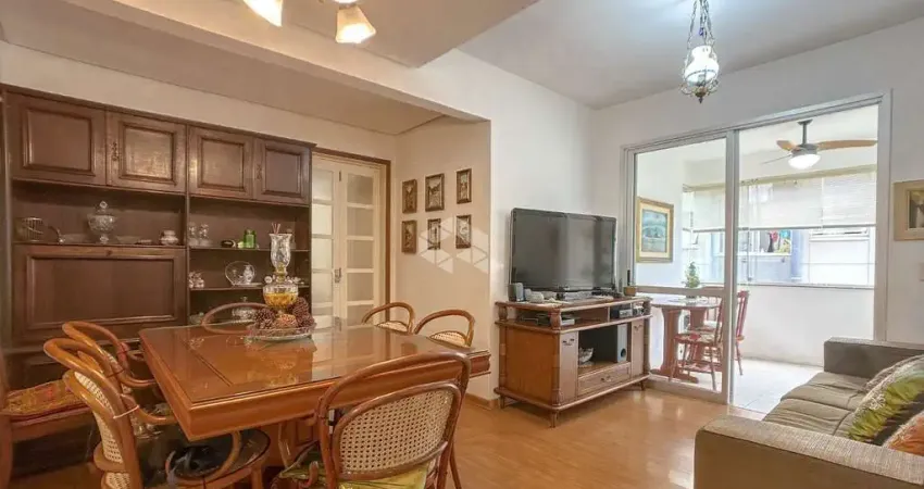 Apartamento menino deus dois dormitórios com box, excelente conservação.