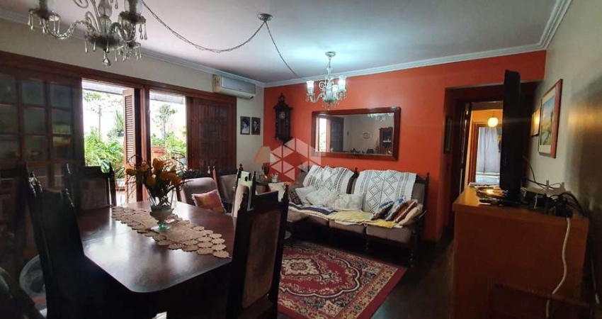 Apartamento 03 quartos, 02 banheiros, 113m², Centro Histórico em POA