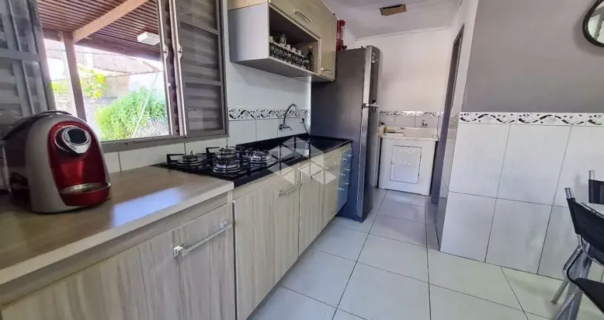 Casa térrea com 02 dormitórios, terreno com 242m² bairro niterói