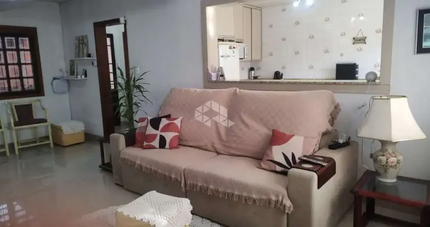 Casa com 3 quartos à venda na Rua Garibaldi, 631, Niterói, Canoas